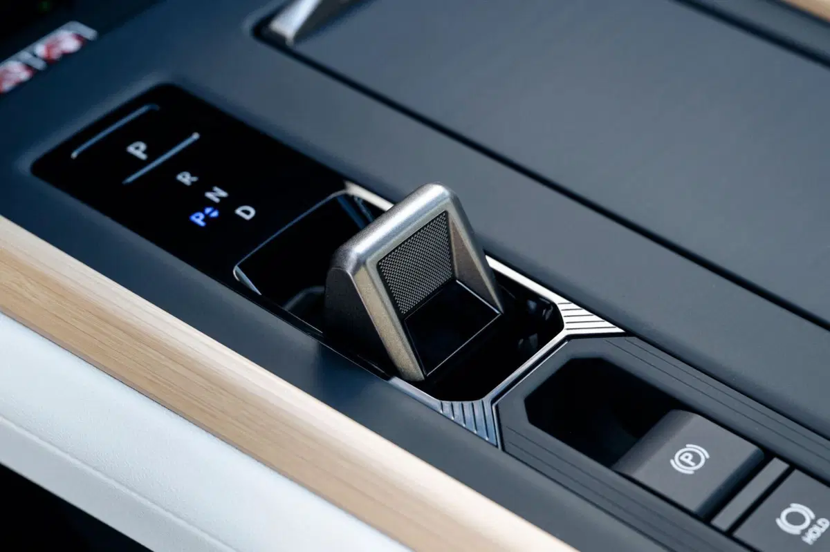 Lexus ES 300h AWD: la berlina che Akio Toyoda non avrebbe mai voluto noiosa [VIDEO] (5)