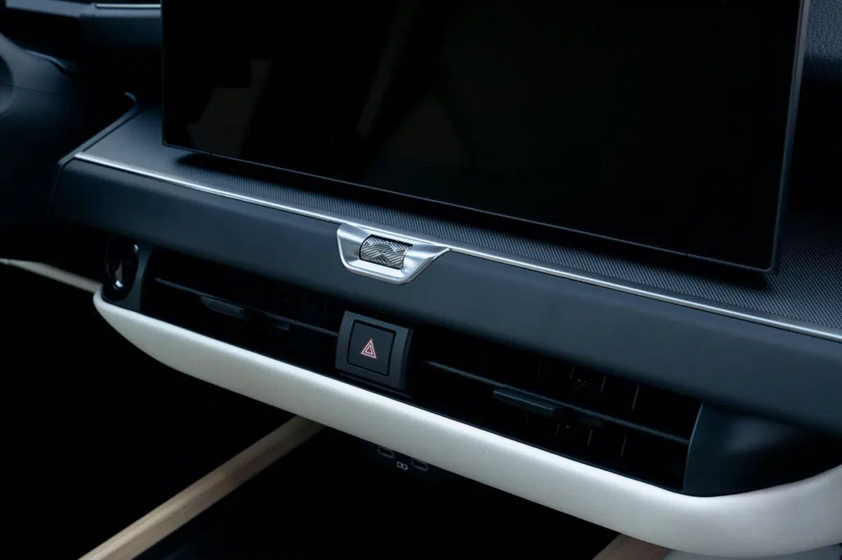 Lexus ES 300h AWD: la berlina che Akio Toyoda non avrebbe mai voluto noiosa [VIDEO] (6)