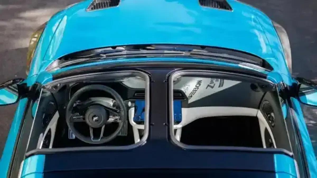 Nissan Z Kaze, ritorno al futuro per la Z: T-top e stile anni ’90 (6)