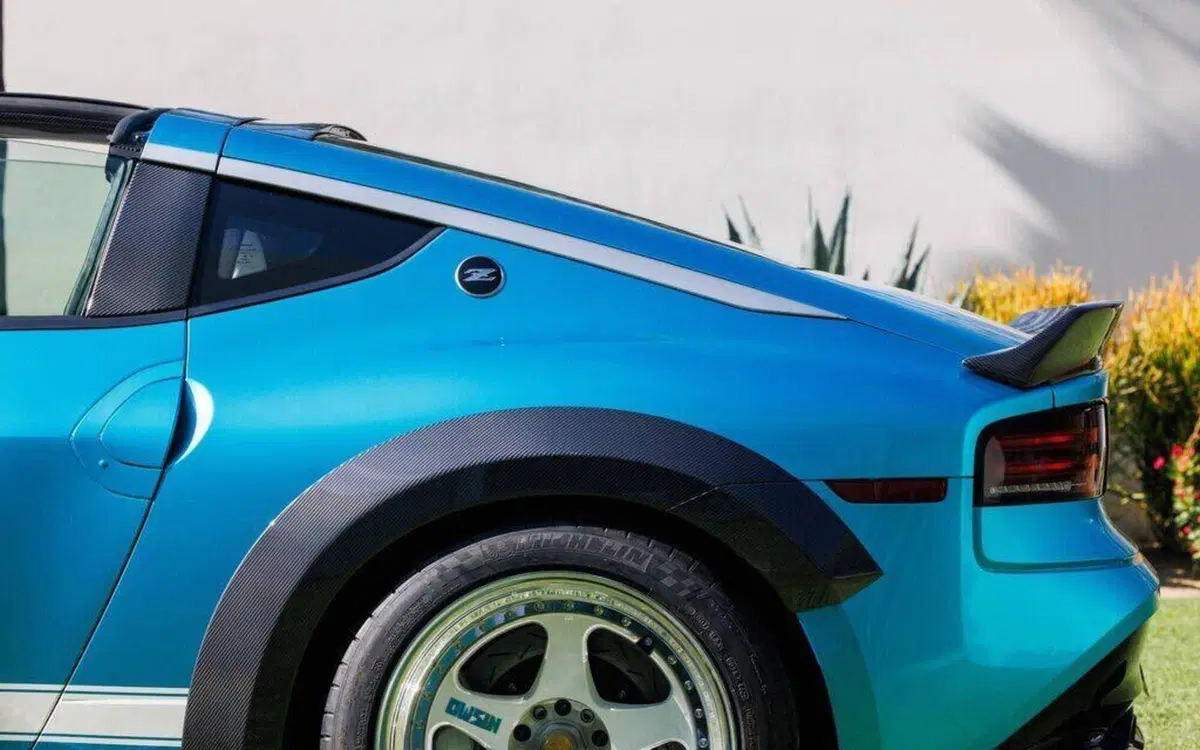 Nissan Z Kaze, ritorno al futuro per la Z: T-top e stile anni ’90 (10)