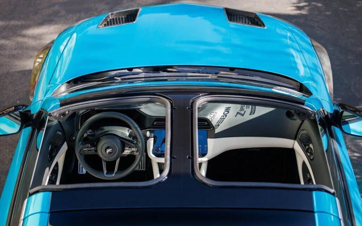 Nissan Z Kaze, ritorno al futuro per la Z: T-top e stile anni ’90 (15)