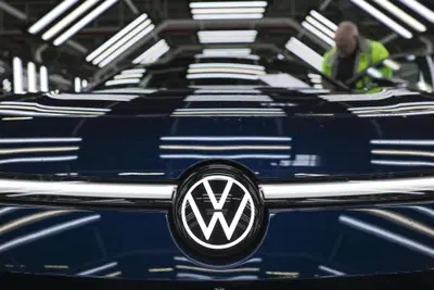 Volkswagen e Audi, richiamo per quasi 3 milioni di auto per un problema allo sterzo: ecco i modelli coinvolti 