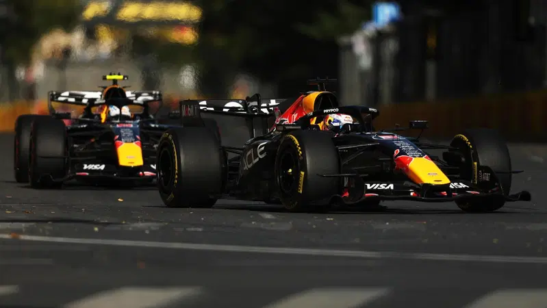 'Così siamo rinati'. La Red Bull fa paura a Baku con Verstappen e Hadjar, ma Mekies avverte: 'Ultimi aggiornamenti, ora testa al 2027'