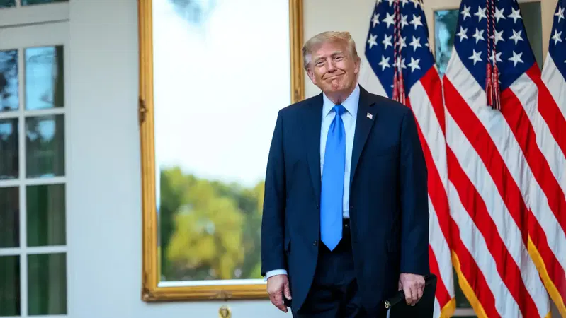 Standard CAFE, Trump abbassa l'asticella dei consumi auto USA: cosa cambia per Stellantis, Ford e GM
