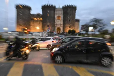 RC auto, prezzi in aumento dell’1,6%: Napoli sfiora i 600 euro, a Enna il rincaro maggiore