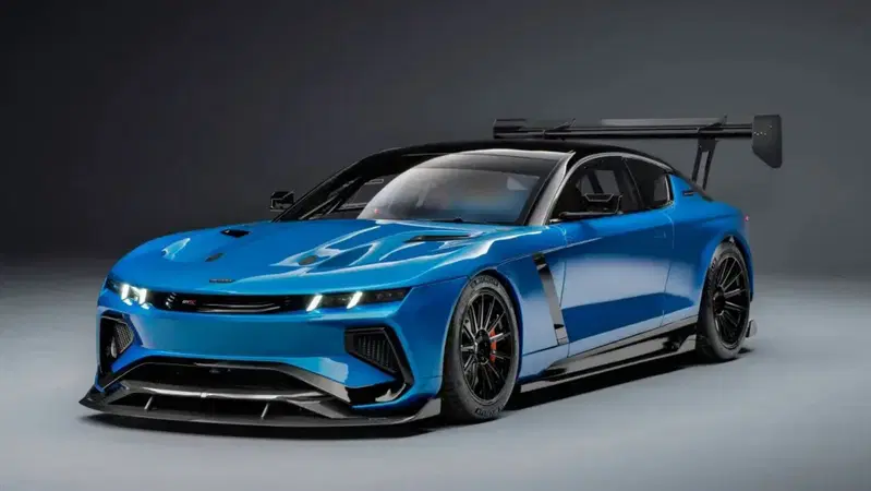 Jensen Interceptor GTX, il ritorno della leggenda è clamoroso: sotto il cofano c’è un V8 da 960 CV che urla in pista