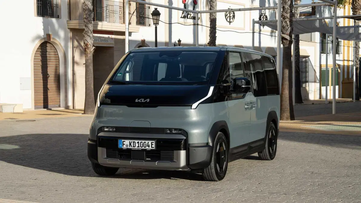 Kia PV5 (2025-->>) (7)