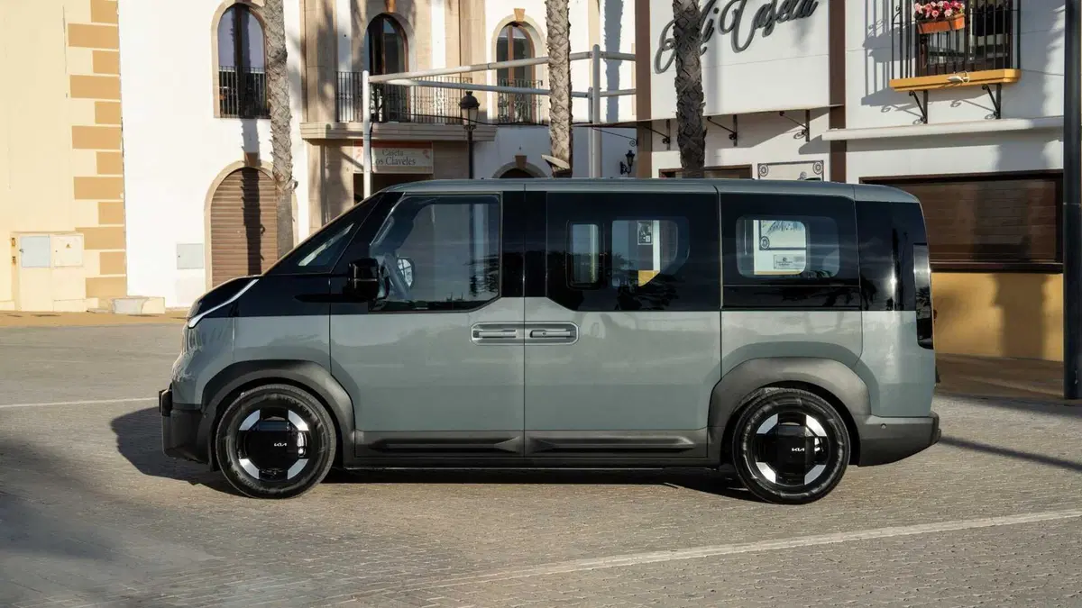 Kia PV5 (2025-->>) (6)