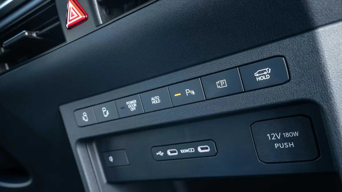 Kia PV5 (2025-->>) (25)