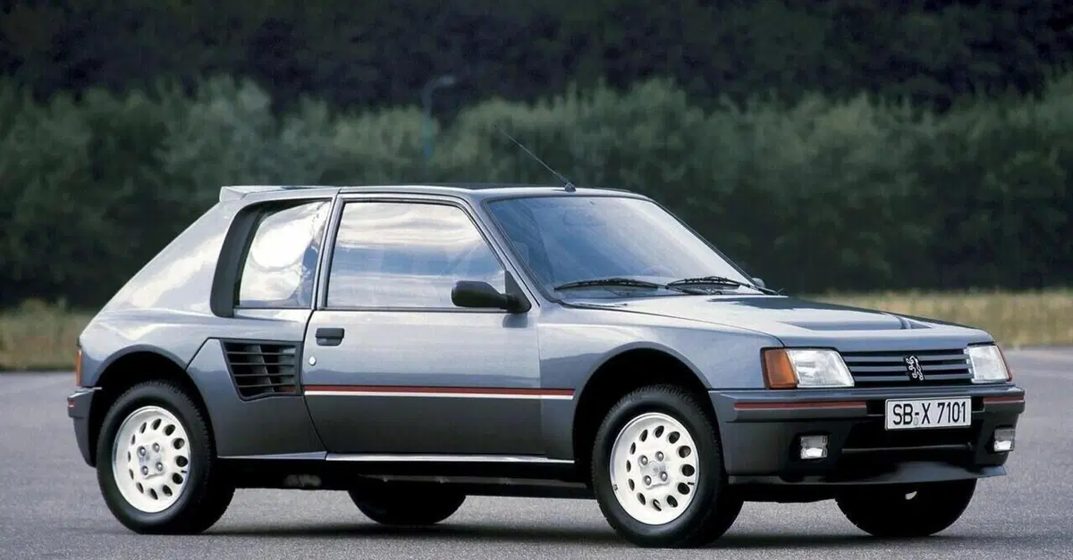 Peugeot E-T16, la 205 Turbo 16 rinasce elettrica: così sarà la nuova sportiva