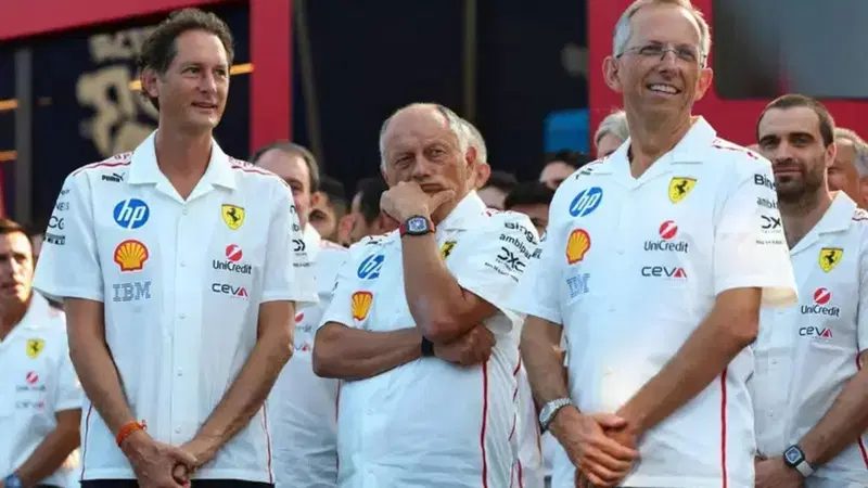 “La fiducia c'è e continua ad esserci”: così la Ferrari rompe il silenzio sul futuro di Vasseur e spegne le voci su Horner prima di Sepang