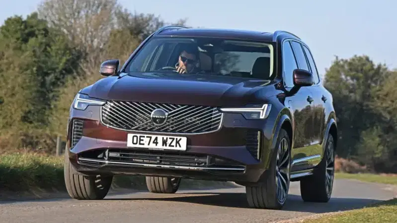 Volvo prepara il SUV più grande di sempre: sarà più grande della XC90