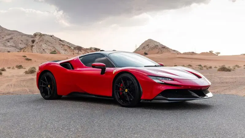 Ferrari spegne i dubbi e accende la Borsa: se il settore auto rischia il cortocircuito, Maranello corre al superbonus 