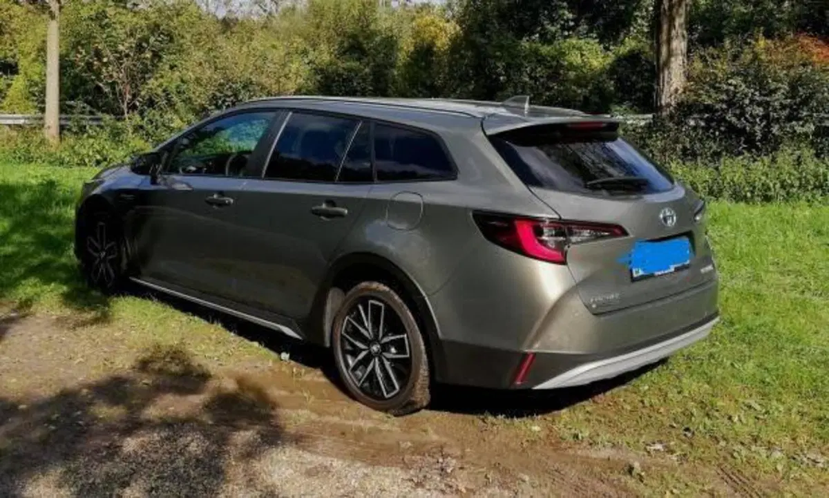 Toyota Corolla Touring Sports usata a Como (2)