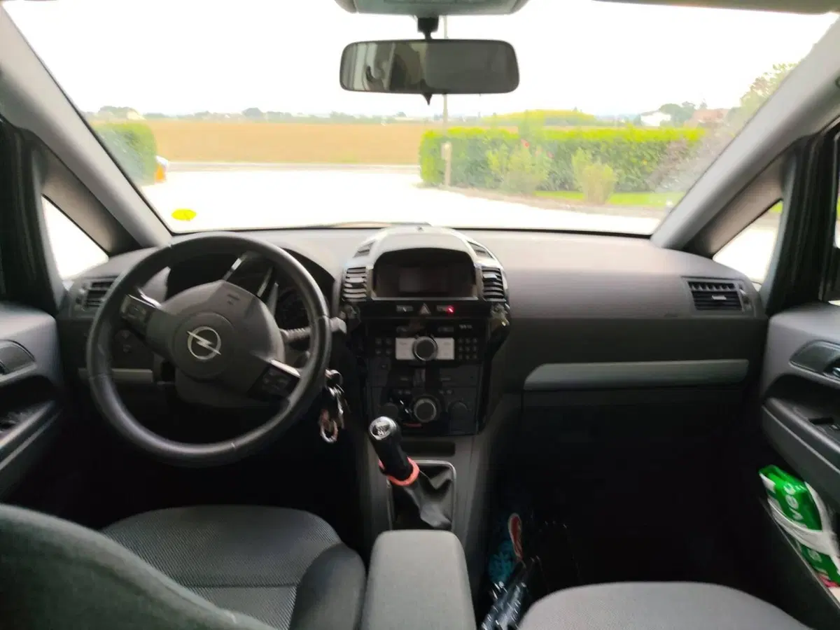 Opel Zafira usata a Forlì-Cesena (5)