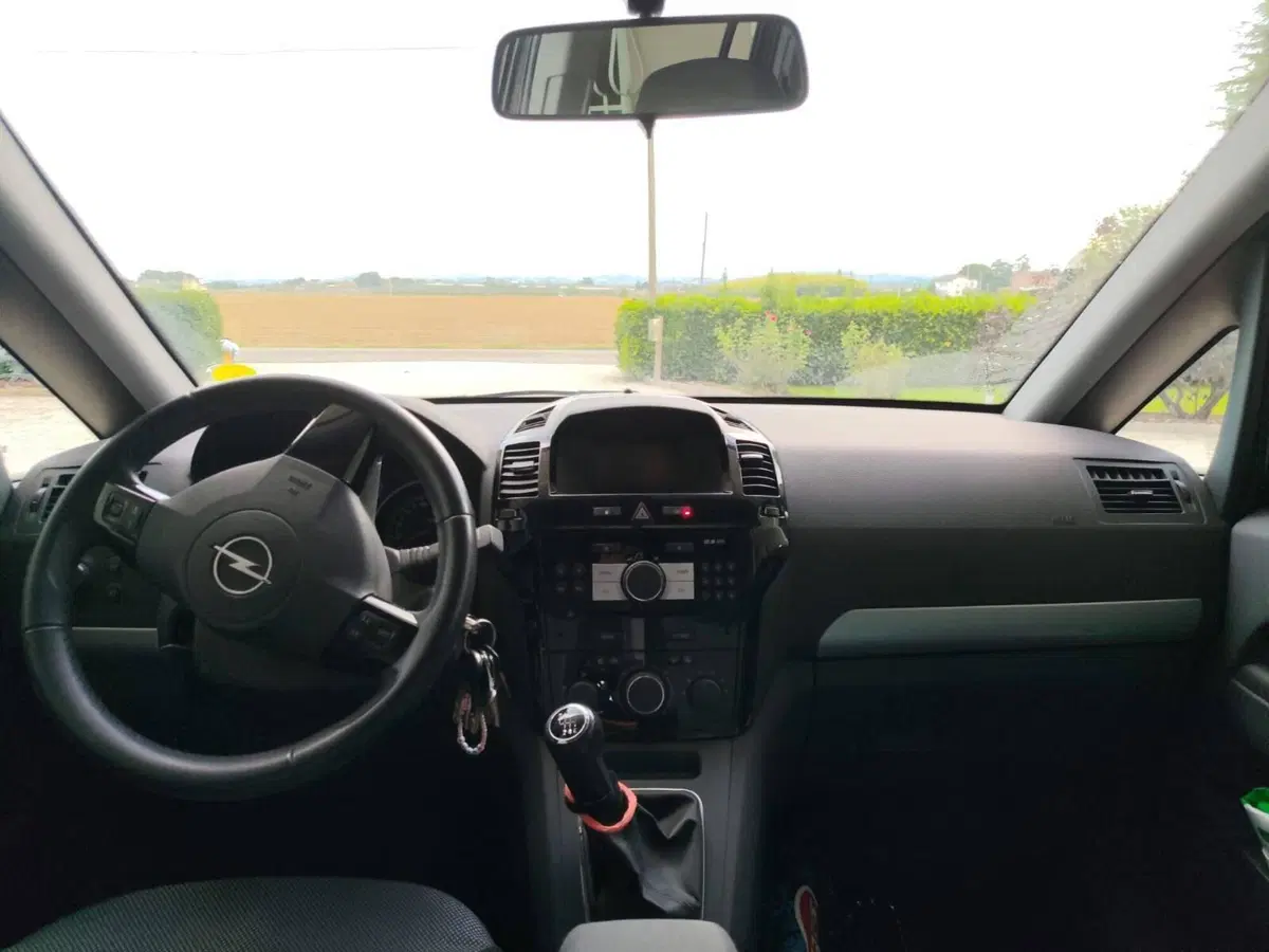 Opel Zafira usata a Forlì-Cesena (6)