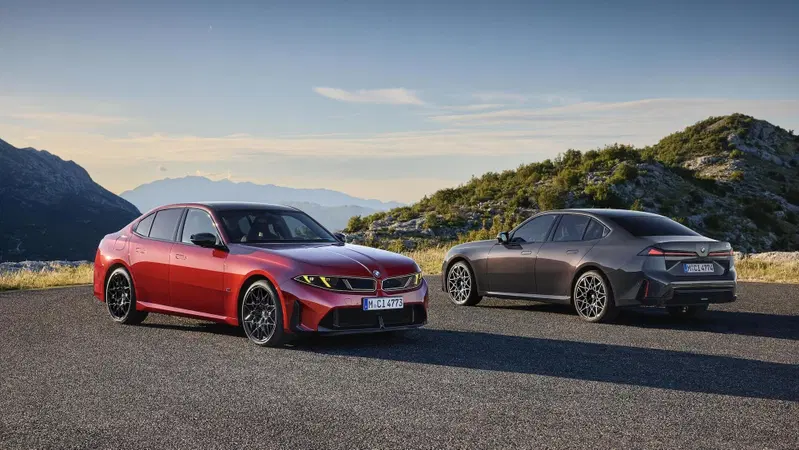 BMW Serie 3, la nuova era è pronta a partire: tutte le novità della gamma, dall'elettrica ai motori termici