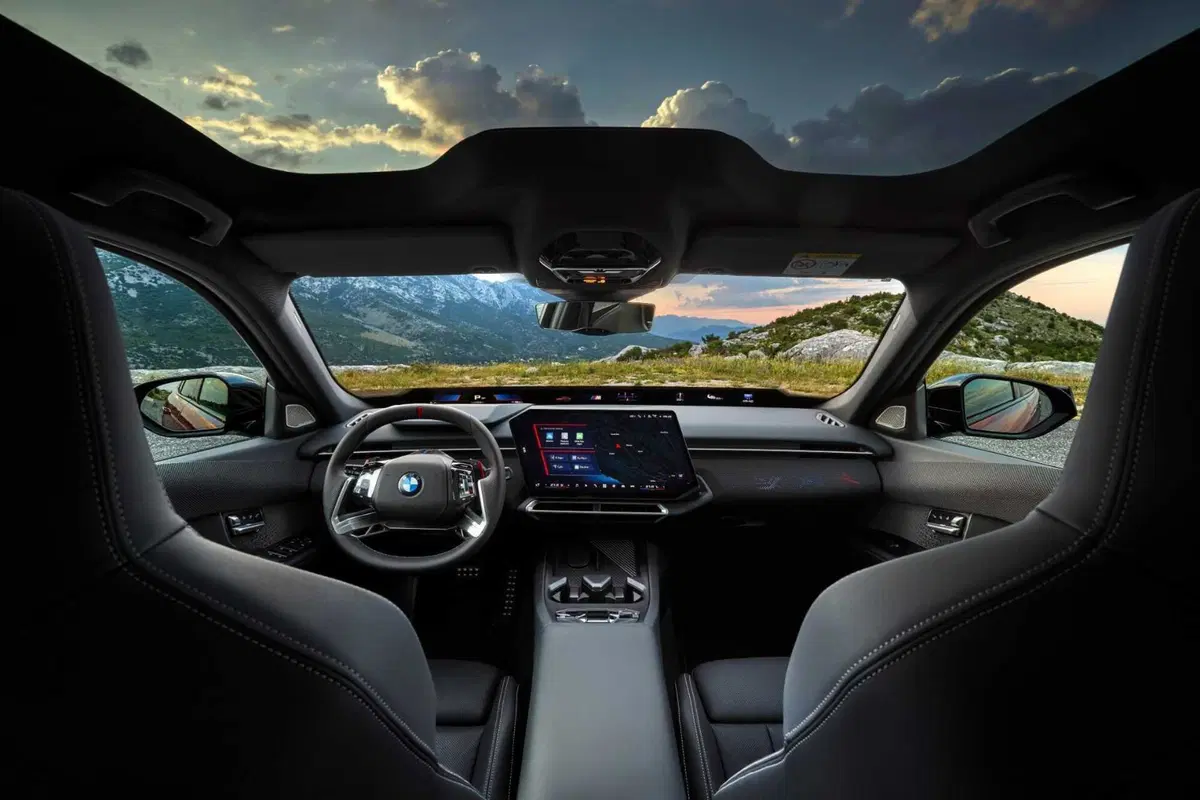 Nuova BMW Serie 3, cambia tutto: design inedito, tecnologia Neue Klasse e per la prima volta anche elettrica (5)