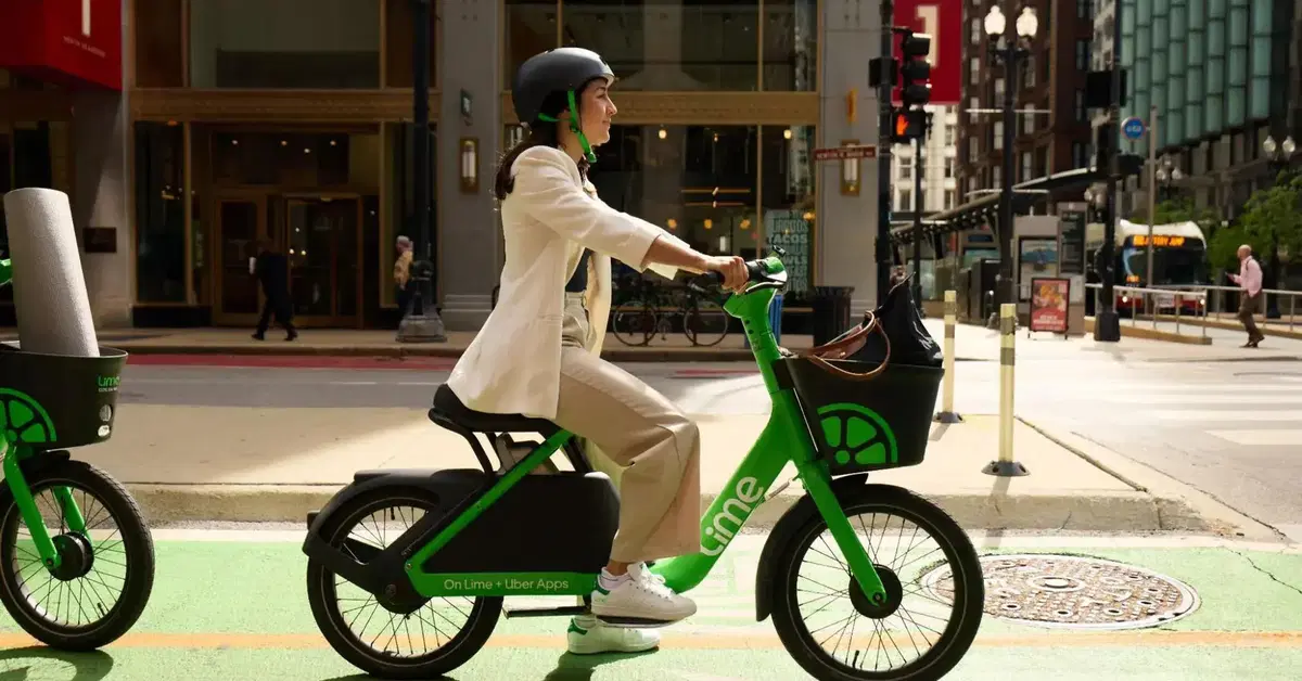 Bike sharing contro auto a benzina: cinque biciclette bastano ad azzerarne le emissioni. Lo studio che riscrive la mobilità urbana
