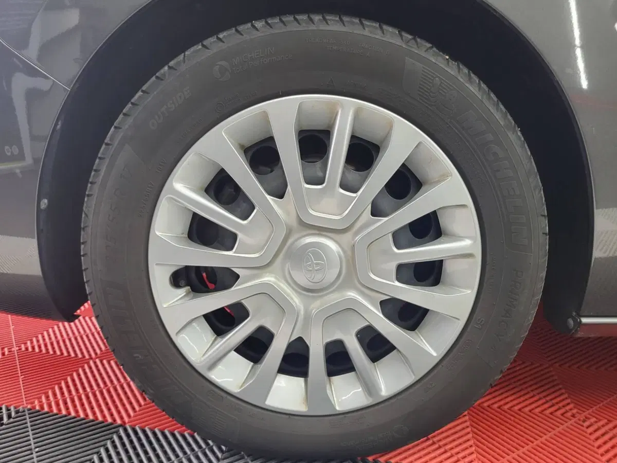 Toyota Proace Verso usata a Varese (8)