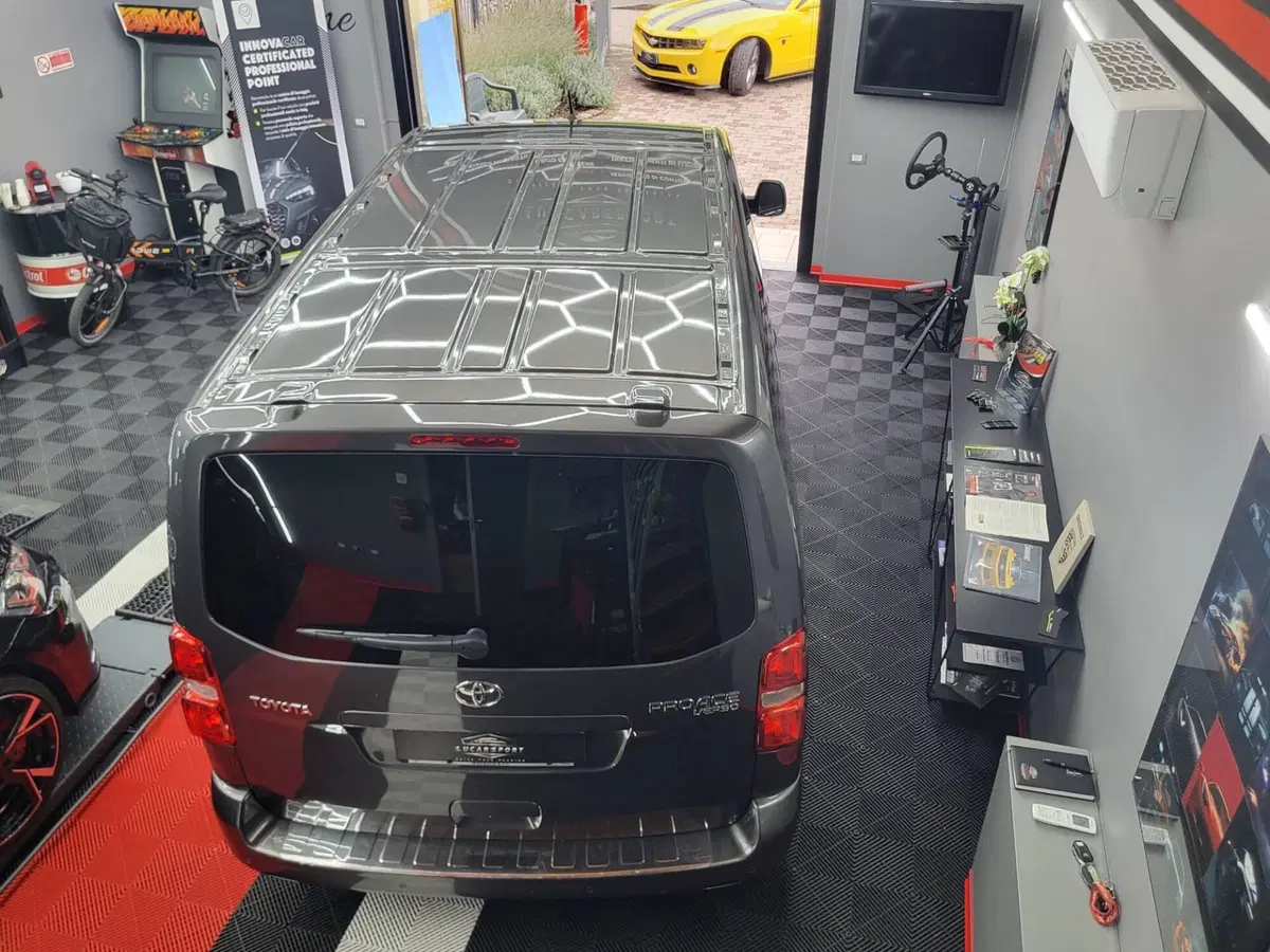 Toyota Proace Verso usata a Varese (9)