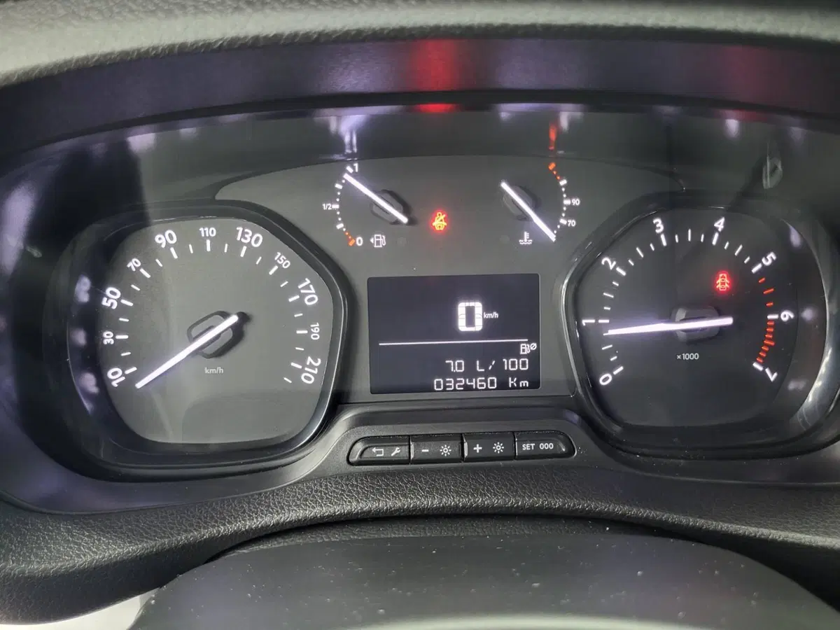 Toyota Proace Verso usata a Varese (19)