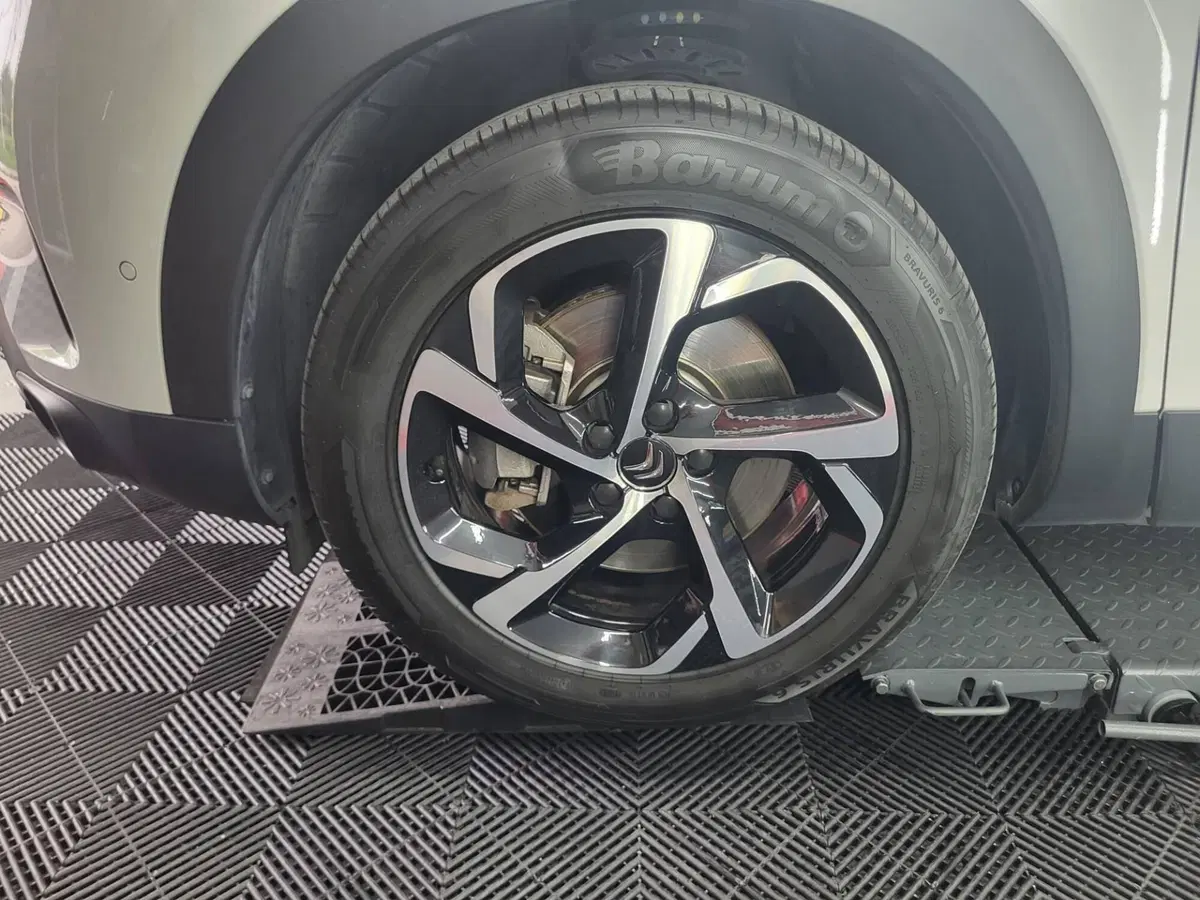Citroen C5 Aircross usata a Varese (9)