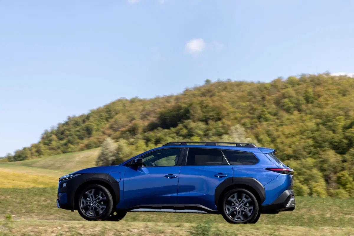 Subaru E-Outback, la prova: 381 CV elettrici e trazione integrale. Ma è ancora una vera Subaru? (6)
