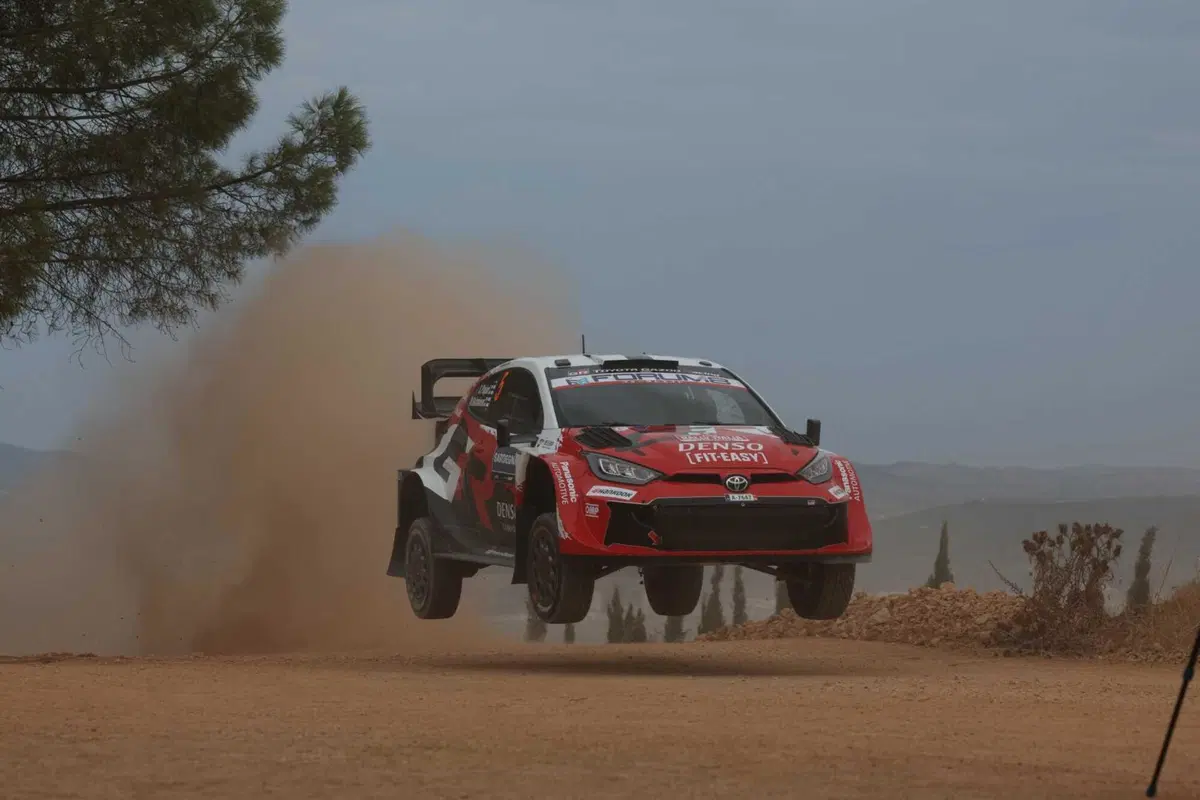 WRC26 #13 Rally Italia Sardegna. Attenzione, Google Maps è diventato viola [VIDEO]