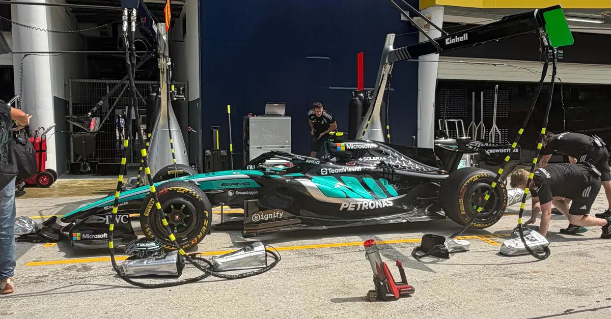 Mercedes capovolge la W17 e copia la McLaren in Malesia: così Brackley rompe il digiuno di aggiornamenti. Ferrari risponde col diffusore