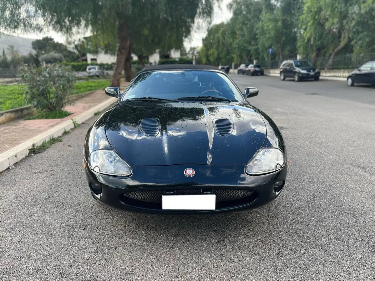 Jaguar XKR d'epoca a Palermo (5)