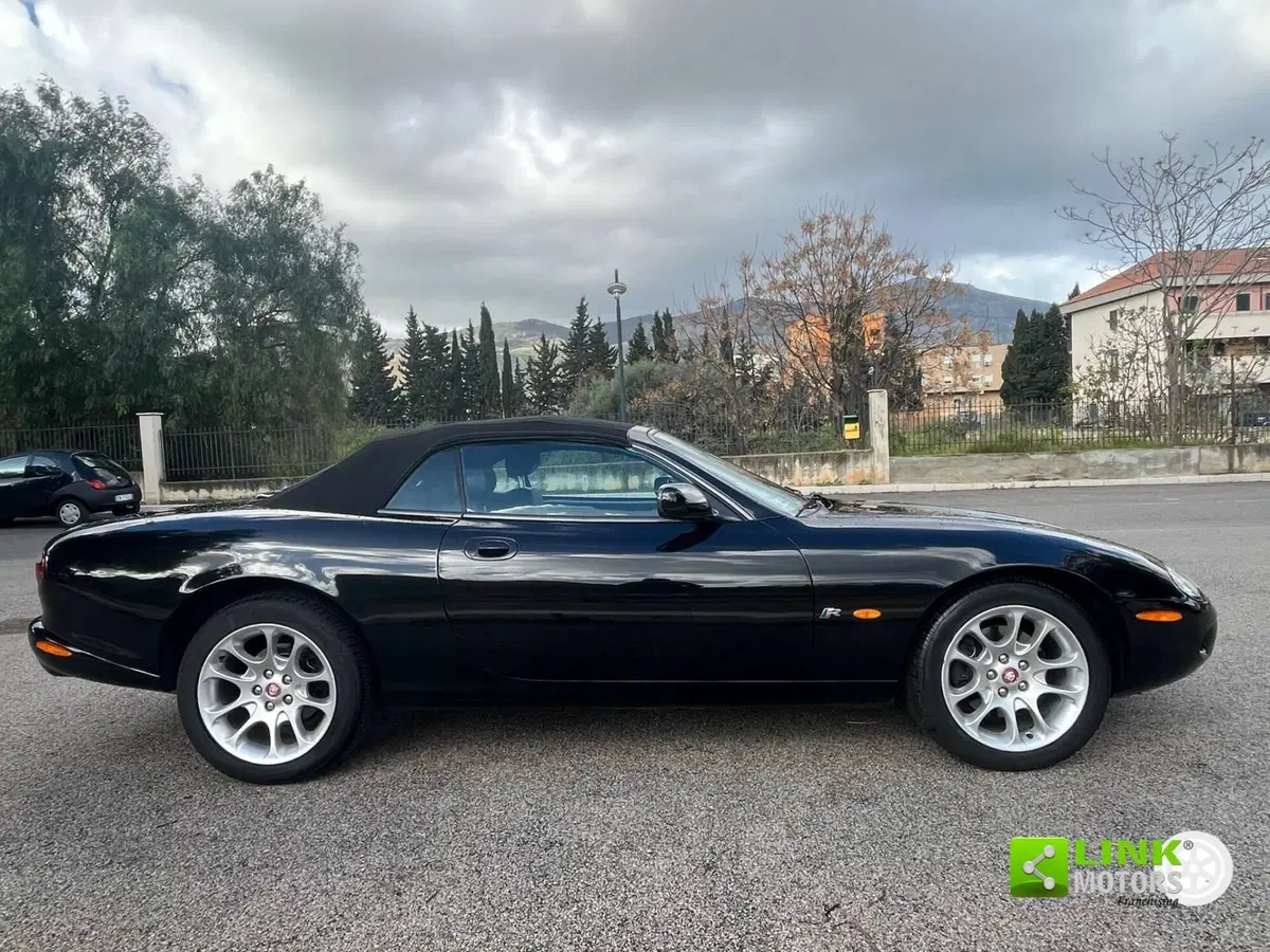 Jaguar XKR d'epoca a Palermo (6)