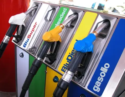 Benzina e diesel, si muove anche Tamoil: dopo Eni, IP e Q8 prezzi più bassi fino al 31 ottobre