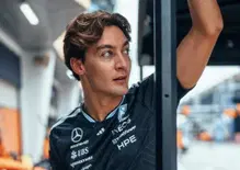 Se avessimo girato con la vecchia versione non sarebbe cambiato nulla: Russell frena sugli aggiornamenti Mercedes a Sepang