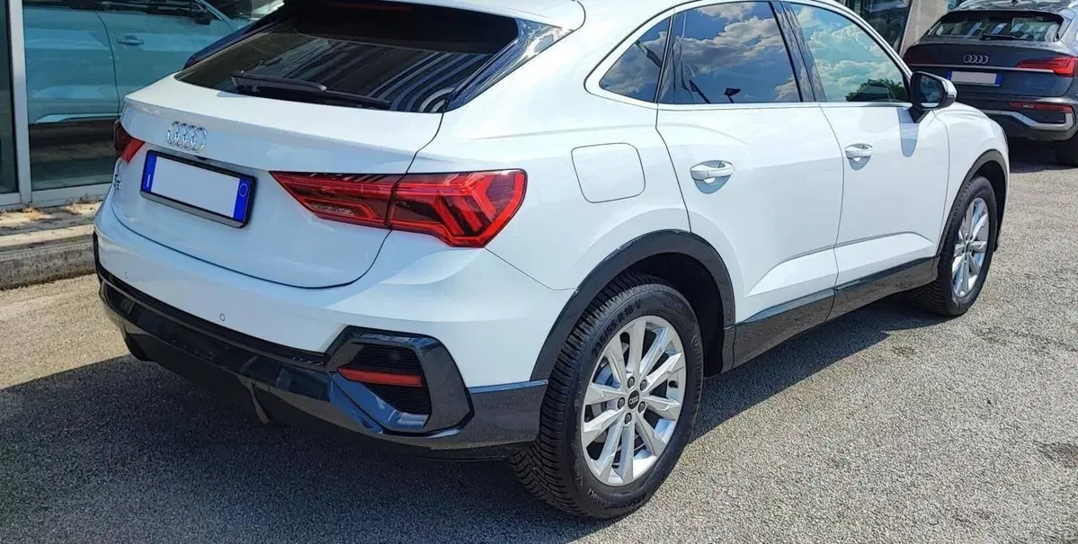 Audi Q3 Sportback usata a Roma (9)