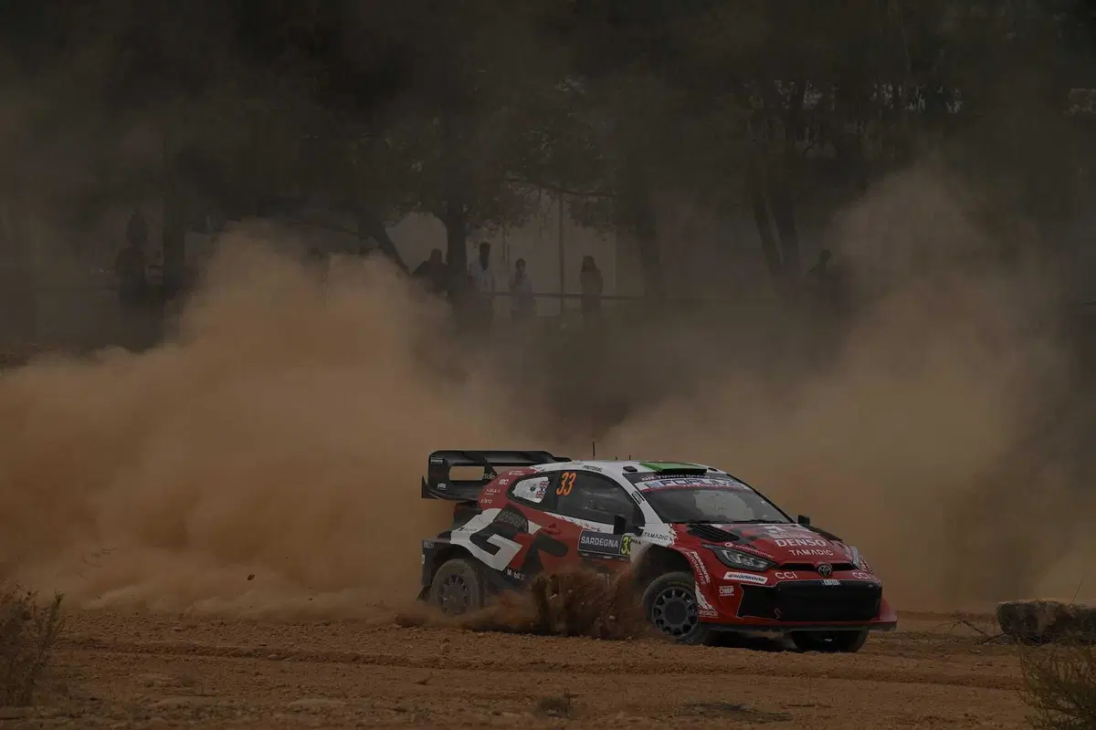 WRC26 #13 Rally Italia Sardegna. Neuville, Fourmaux, Solberg, ma la “mano di carte” in cui c’è l’Asso del Titolo è lì [VIDEO] (8)