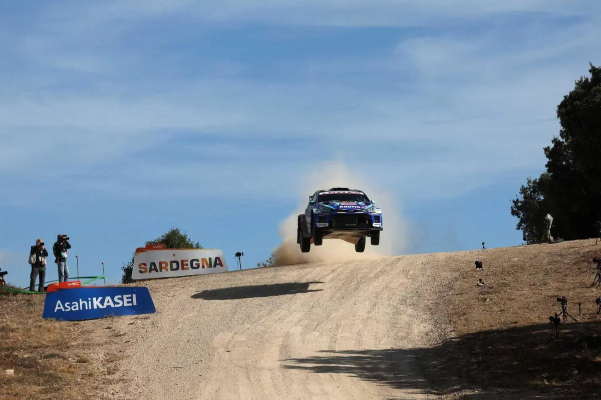 WRC26 #13 Rally Italia Sardegna D2. Il Titolo è dietro l’angolo, niente affatto visibile. Solberg in testa, Pajari e Evans in surplace, Ogier invadente [VIDEO] (5)