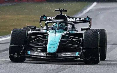 “È stata una farsa, questa non è F1”: Russell furioso a Sepang. Poi ammette la resa su Antonelli: 'Lottare per il titolo? Impossibile'