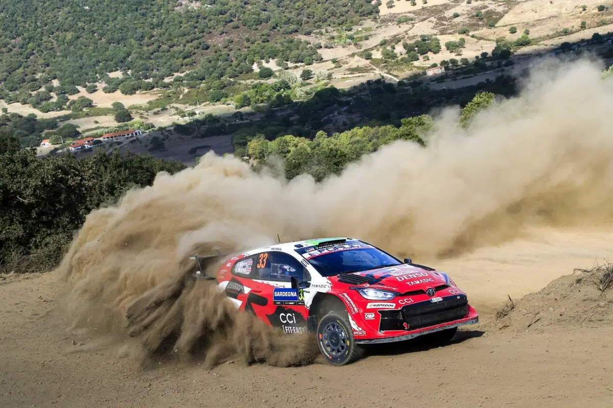 WRC26 #13 Rally Italia Sardegna. Elfyn Evans è Campione del Mondo nel dramma. Solberg ha vinto il Rally in Paradiso ma ha buttato un Mondiale epico [VIDEO] (3)