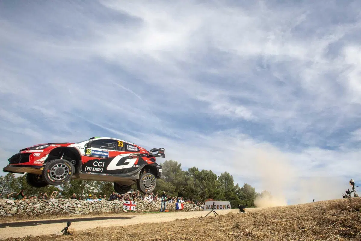WRC26 #13 Rally Italia Sardegna. Elfyn Evans è Campione del Mondo nel dramma. Solberg ha vinto il Rally in Paradiso ma ha buttato un Mondiale epico [VIDEO] (9)