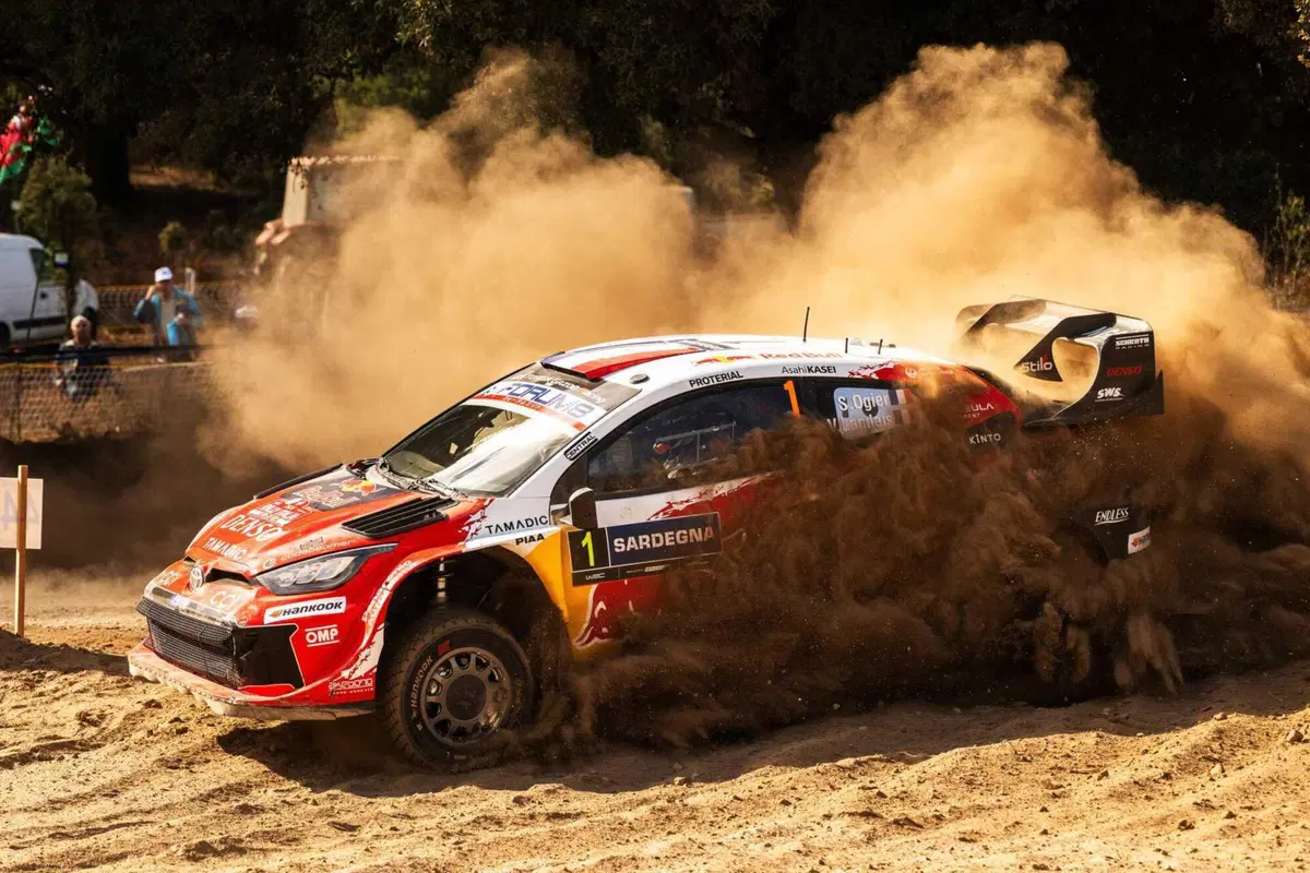WRC26 #13 Rally Italia Sardegna. Elfyn Evans è Campione del Mondo nel dramma. Solberg ha vinto il Rally in Paradiso ma ha buttato un Mondiale epico [VIDEO] (15)