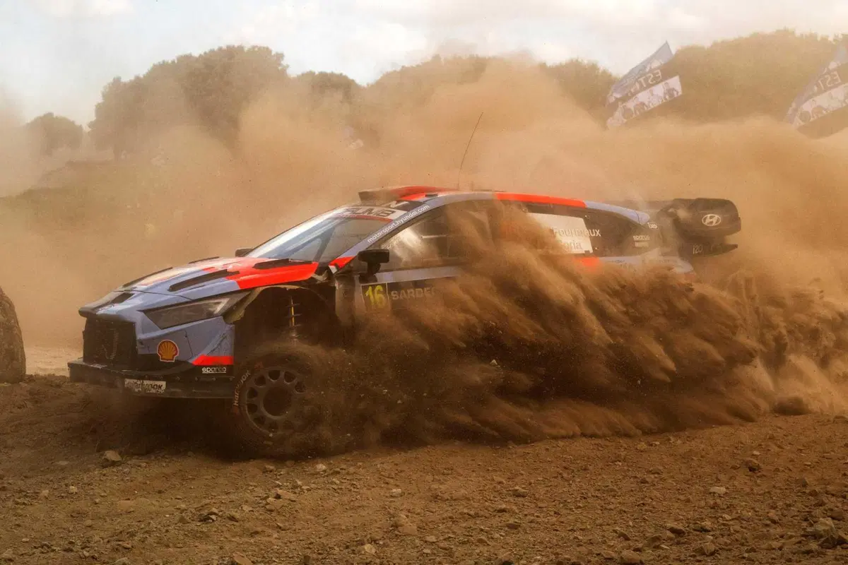 WRC26 #13 Rally Italia Sardegna. Elfyn Evans è Campione del Mondo nel dramma. Solberg ha vinto il Rally in Paradiso ma ha buttato un Mondiale epico [VIDEO] (16)