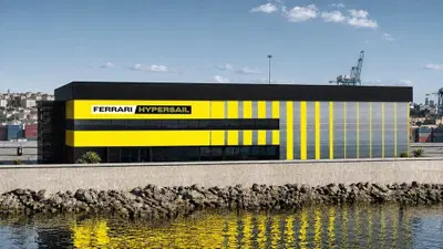Ferrari Hypersail, la Rossa salpa da Livorno: ecco dove nasce la barca volante da record