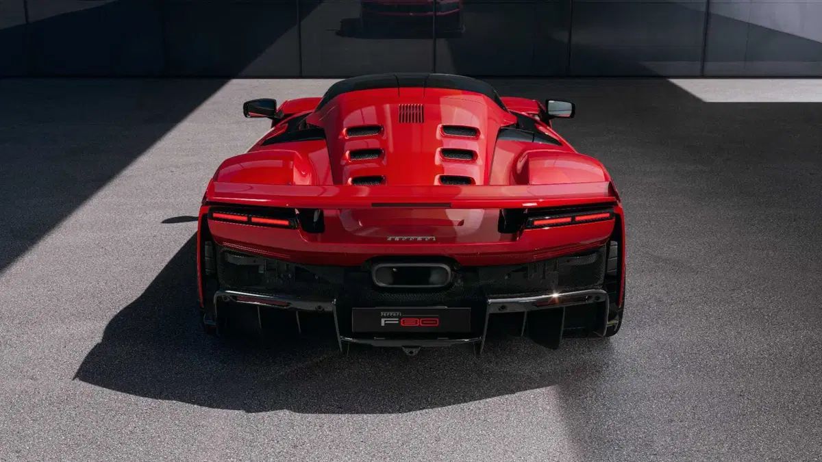Ferrari F80 (5)