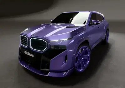BMW XM by LARTE Design: il SUV più eccentrico di Monaco si tinge di lilla e si riveste di carbonio