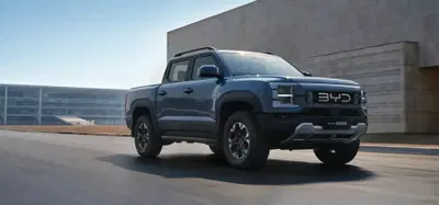 BYD al Salone di Parigi 2026: debutta un nuovo modello, in mostra DOLPHIN G DM-i e il pick-up SHARK