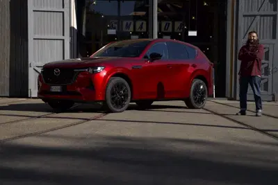 Quanti km riesci a fare oggi con 1.000 di diesel? Mazda CX-60 Long test (VIDEO)