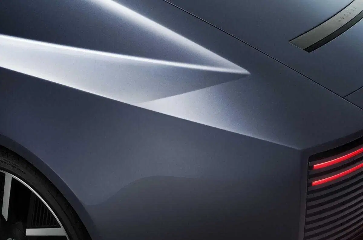 Jaguar Type 01, la nuova GT elettrica da 1.030 CV che cambia il futuro del Giaguaro (3)
