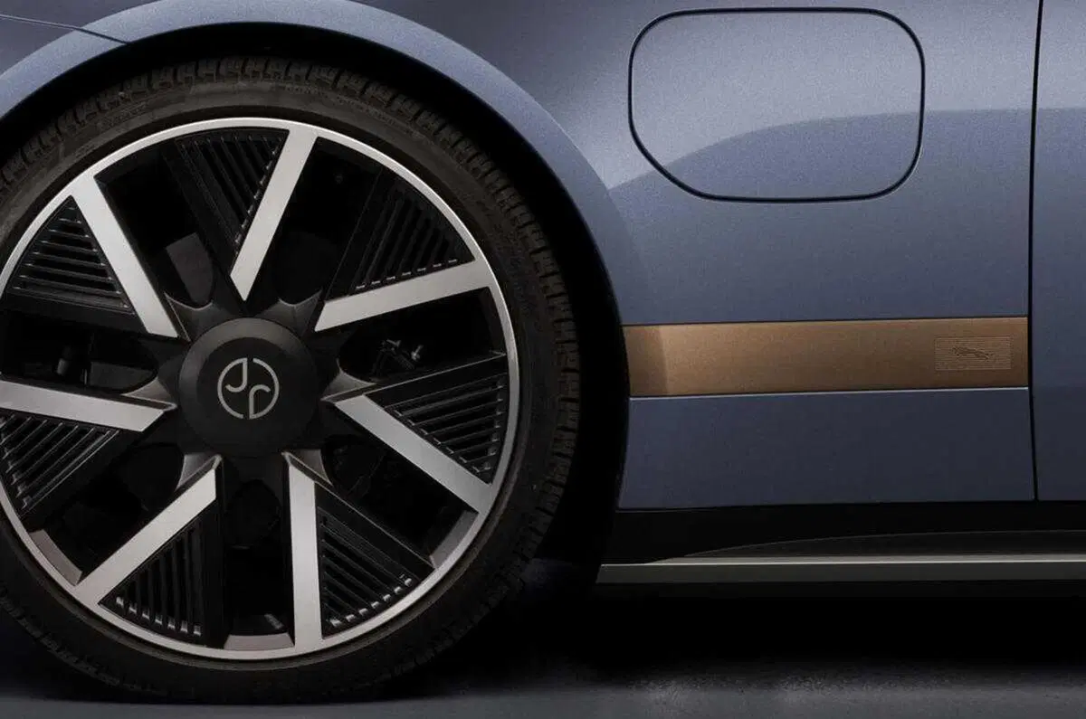 Jaguar Type 01, la nuova GT elettrica da 1.030 CV che cambia il futuro del Giaguaro (6)