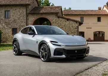 Ferrari Purosangue Handling Speciale, l'abbiamo provata: non ne aveva bisogno, ma ora va ancora più